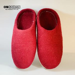 Red Felt Wool Slippers