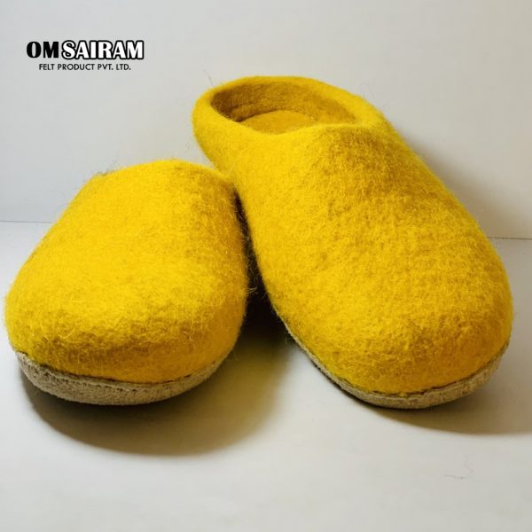 Yellow Felt Wool Slippers Suppliers
